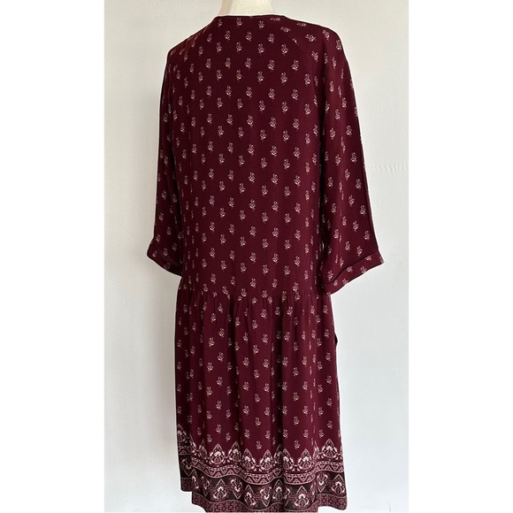 Garnet Hill Maroon Midi Dress with Cream Accents - Picture 7 of 15